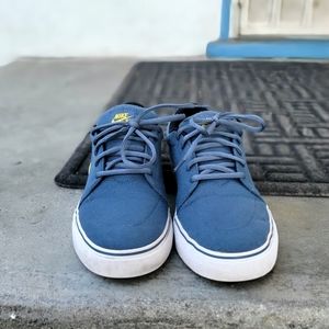 Nike Satire Canvas Sneakers (New Slate / Varsity Maize-White)